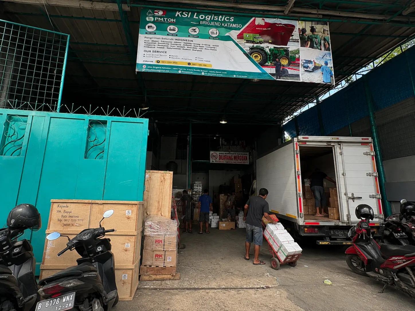 gudang medan cargo